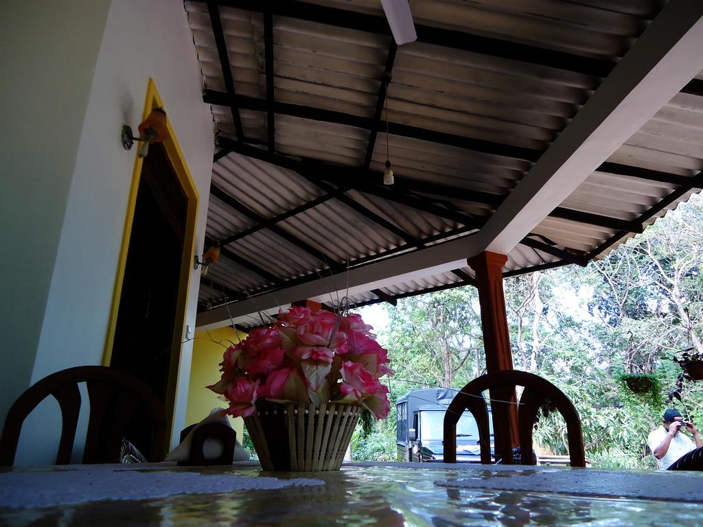 Sigiri Sithru Home Stay Сигирия Экстерьер фото